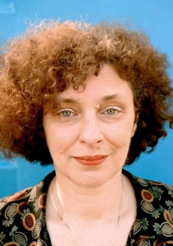 Keff, Bozena: Ein Stück über Mutter und Vaterland
